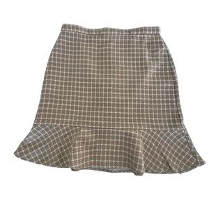 Ann Taylor Plaid Flounce Hem Skirt 12 Camel White Lined, Back Zip 23” Length NWT